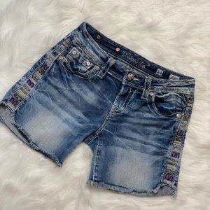 MISS ME MID SHORTS 027